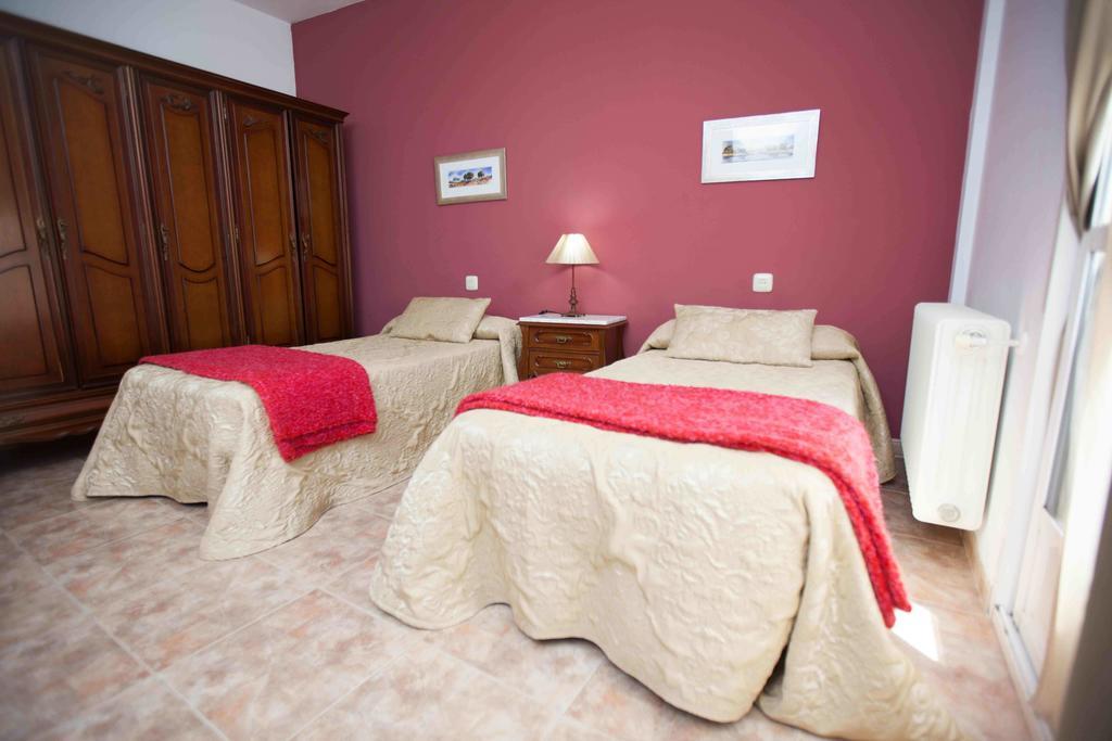 Apartamento Turistico La Ribera Del Marco Caces Camera foto